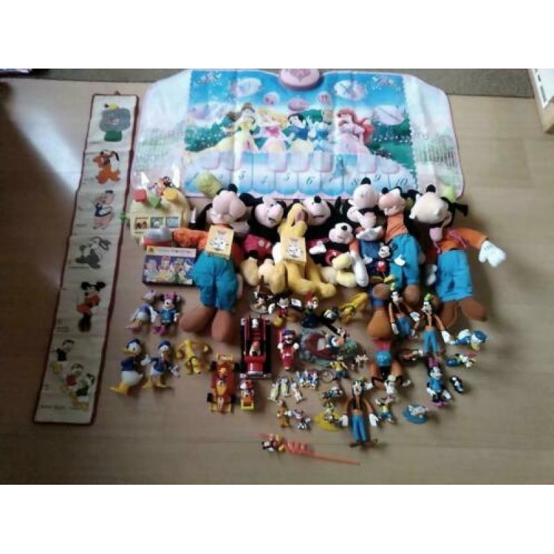 Grote partij Disney spulletjes, van oude tot recente items