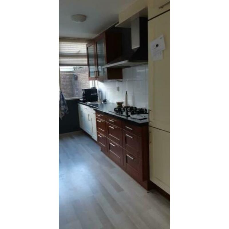 Tweedehands keuken, in geheel weg of in onderdelen!