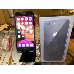 iPhone 8 Plus space Gray 64 GB