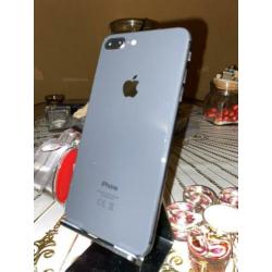 iPhone 8 Plus space Gray 64 GB