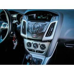 Ford Focus Wagon 1.0 EcoBoost Trend + Airco | Trekhaak