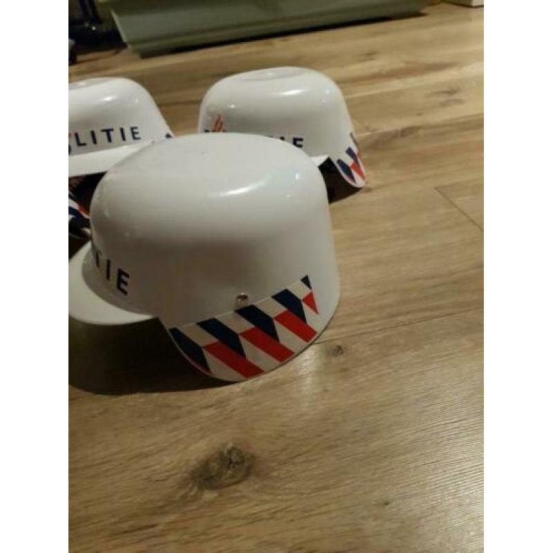 Politiehelmen, nieuw te koop!