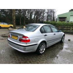BMW 3-serie 320d Special Edition DAK/cruise/AIRCO *apk:03-20