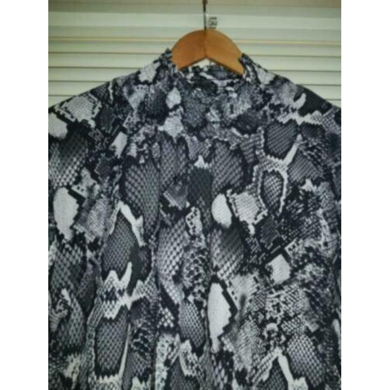 Z.G.A.N slangenprint blouse/top met elastische kol