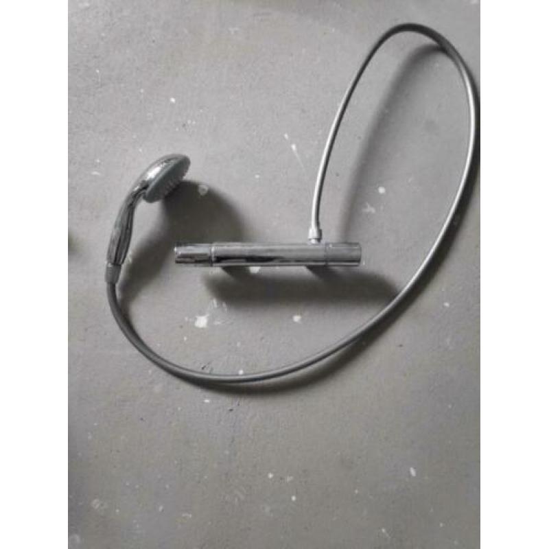 Badkamerkranen + wasbak