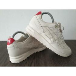 Asics Tiger Gel HAPPY VALENTINES DAY Sample model 38