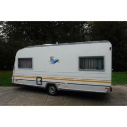Knaus Sudwind 485 tu rondzit en dinette