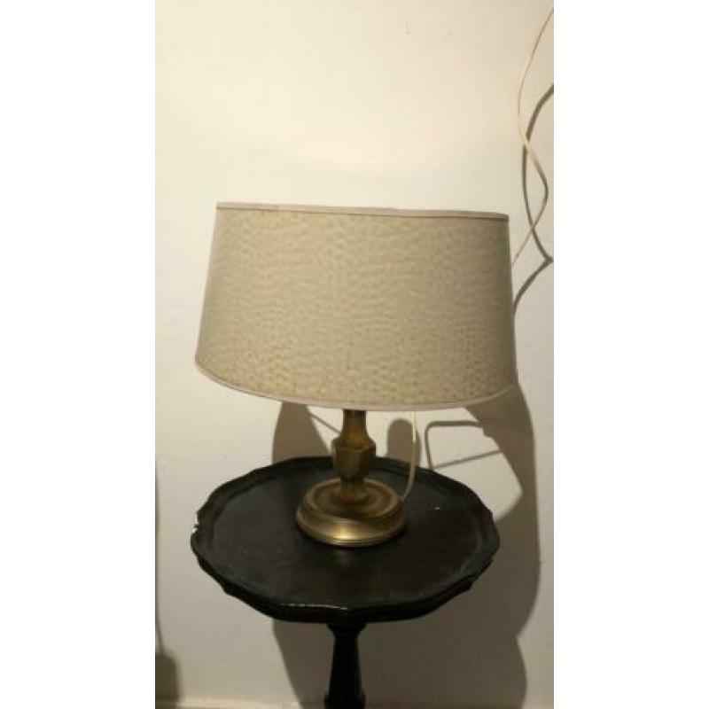 Lamp met gouden voetje
