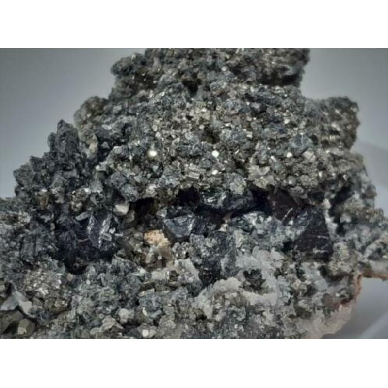 Pyriet, Tetrahedriet, Kwarts - Cavnic Mine, Roemenië