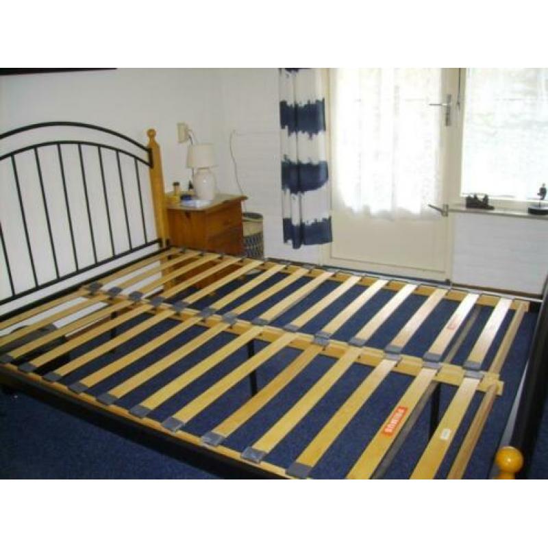 Bed 140/200
