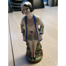 Oud porseleinen beeldje