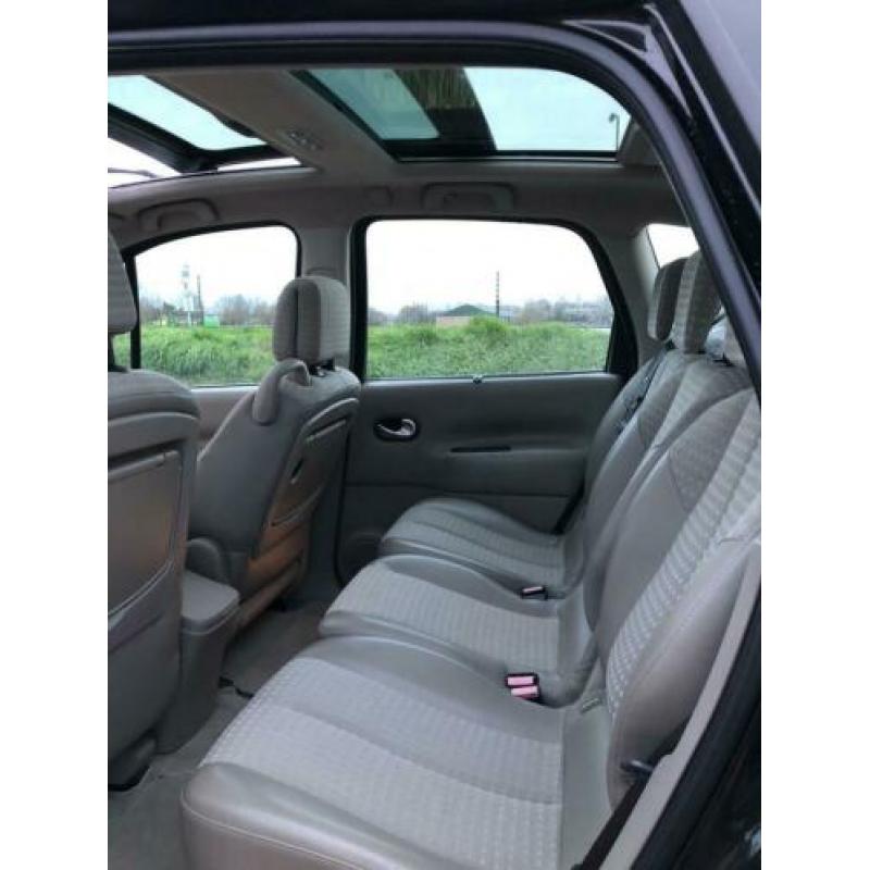 Renault Megane Scenic 2.0 16V 99KW 2004 Zwart Full Options