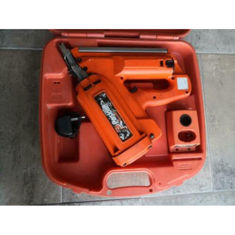 Paslode IM350/90 stripnagel gastacker / tacker - gebruikt
