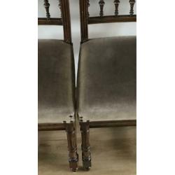 Kasteelstoelen (velours bekleding)