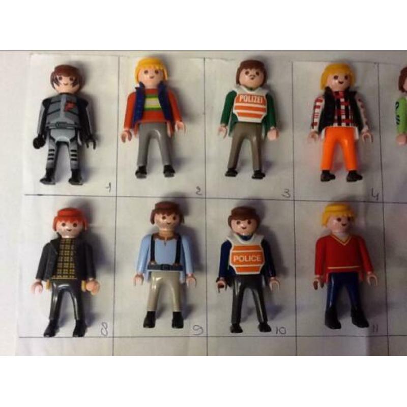 1D: diverse poppetjes van playmobil