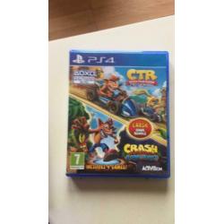 PlayStation 4 met 1 controler + games