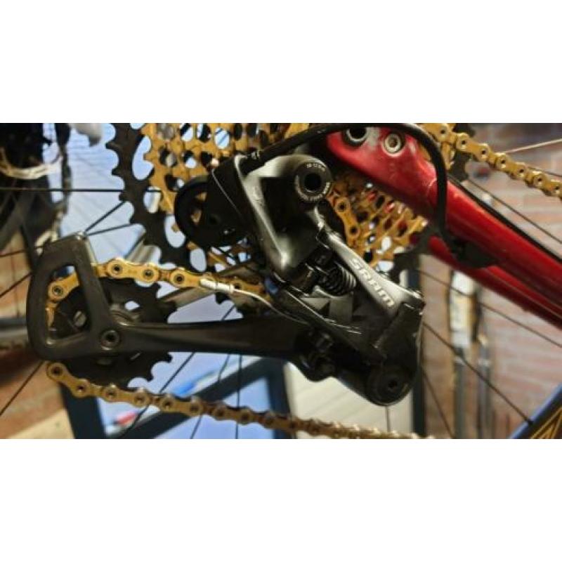 SRAM EAGLE XX1 BOOST groep/aandrijflijn, BB30 12 SPEED