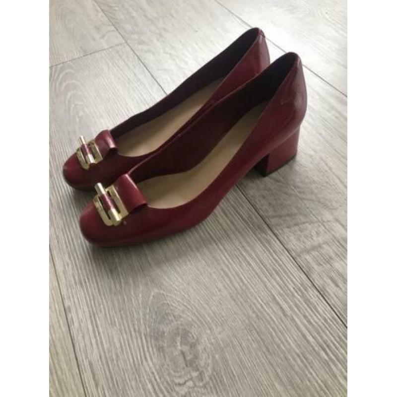 Micheal Kors pump rood maat 39