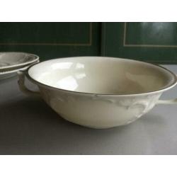 5 Soepkoppen met schotel Rosenthal Sans Souci