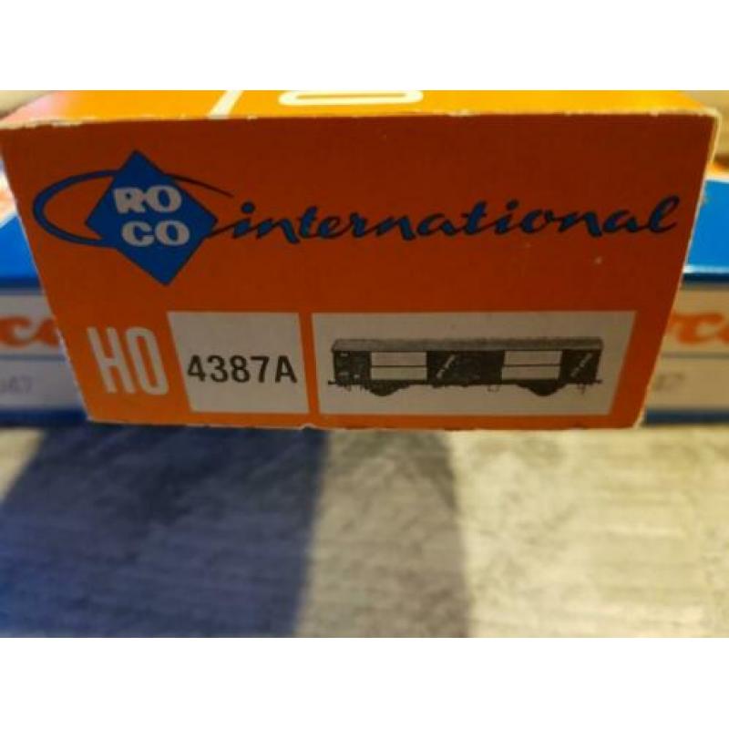 Diverse ROCO modellen Locs en wagons. NIEUW!!