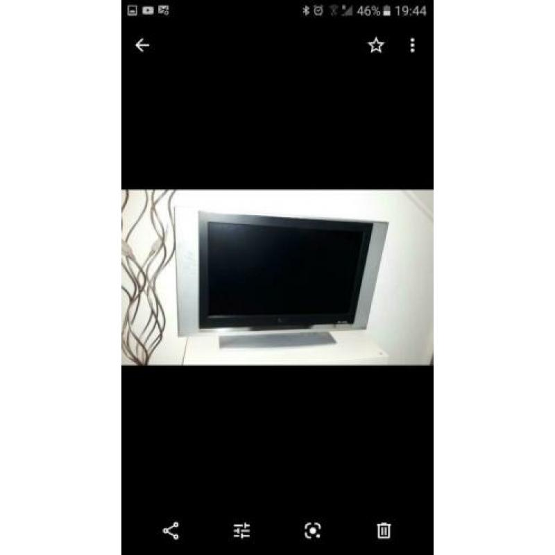 Tv's 2x € 30 per stuk
