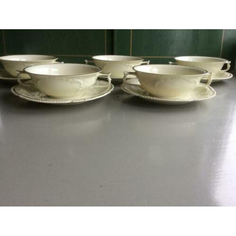 5 Soepkoppen met schotel Rosenthal Sans Souci