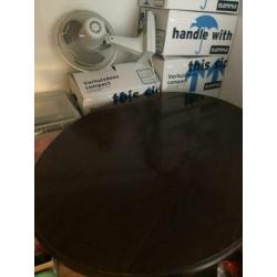 Mooie antieke ovale tafel