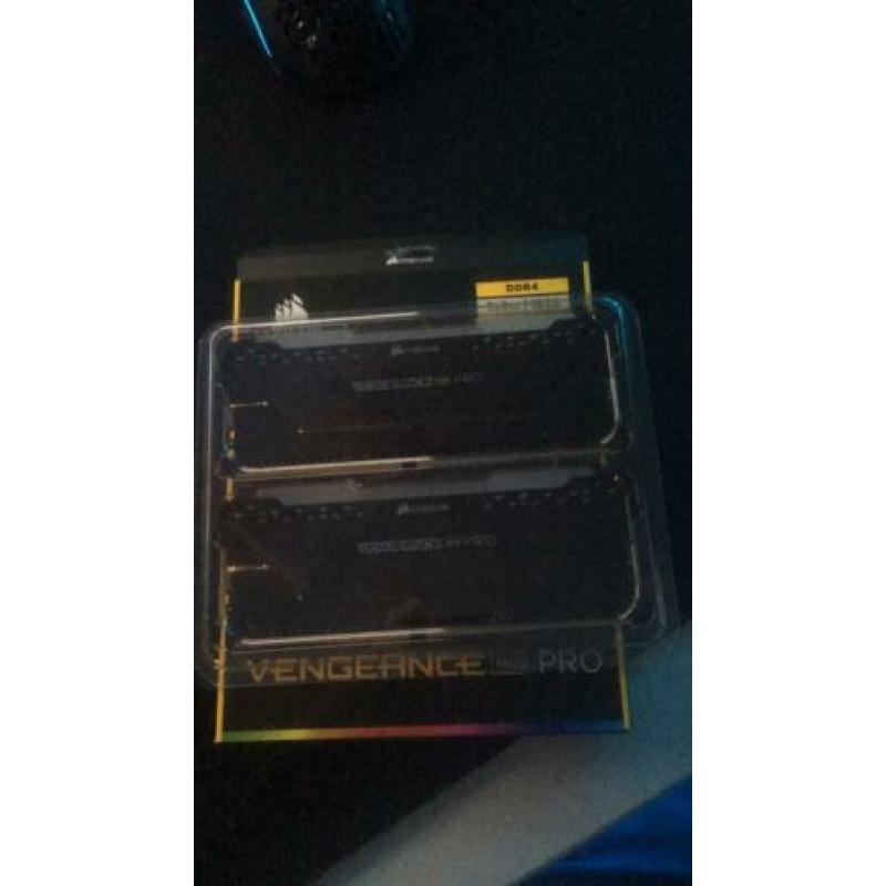 Corsair vengeance rgb pro 2x8gb 3000mhz