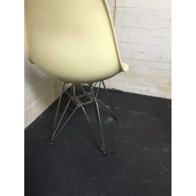 Leuk gele design stoel kunststof zitting | metalen onderstel
