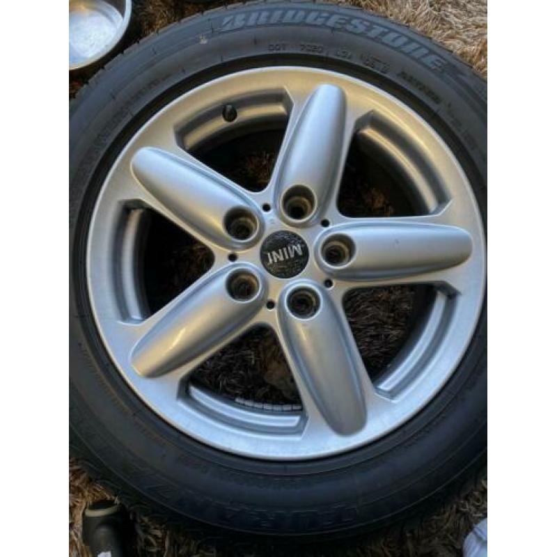 Mini Countryman en paceman velgen 16” 5x120 Bridgestone