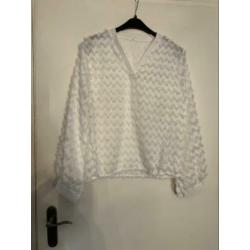 Witte blouse met v hals maat l zara costes franjes blousje