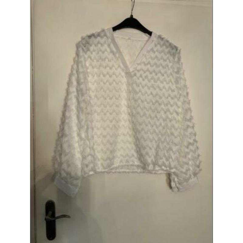 Witte blouse met v hals maat l zara costes franjes blousje