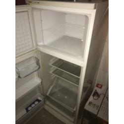 Te koop koelkast met vriezer