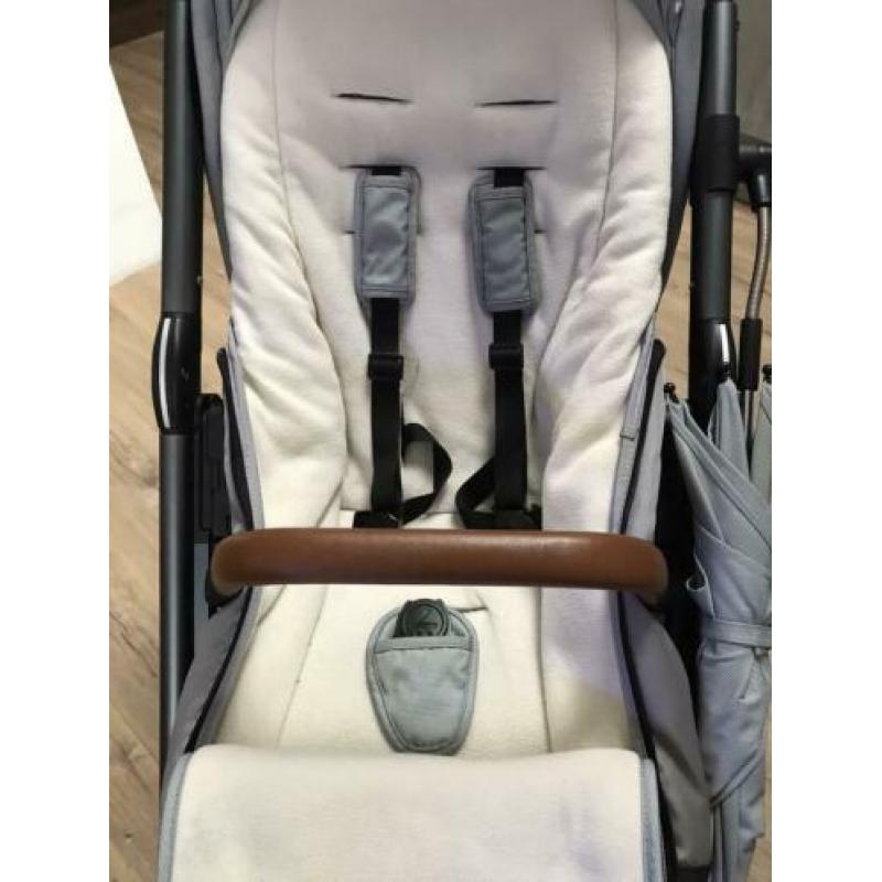 Musty igo kinderwagen