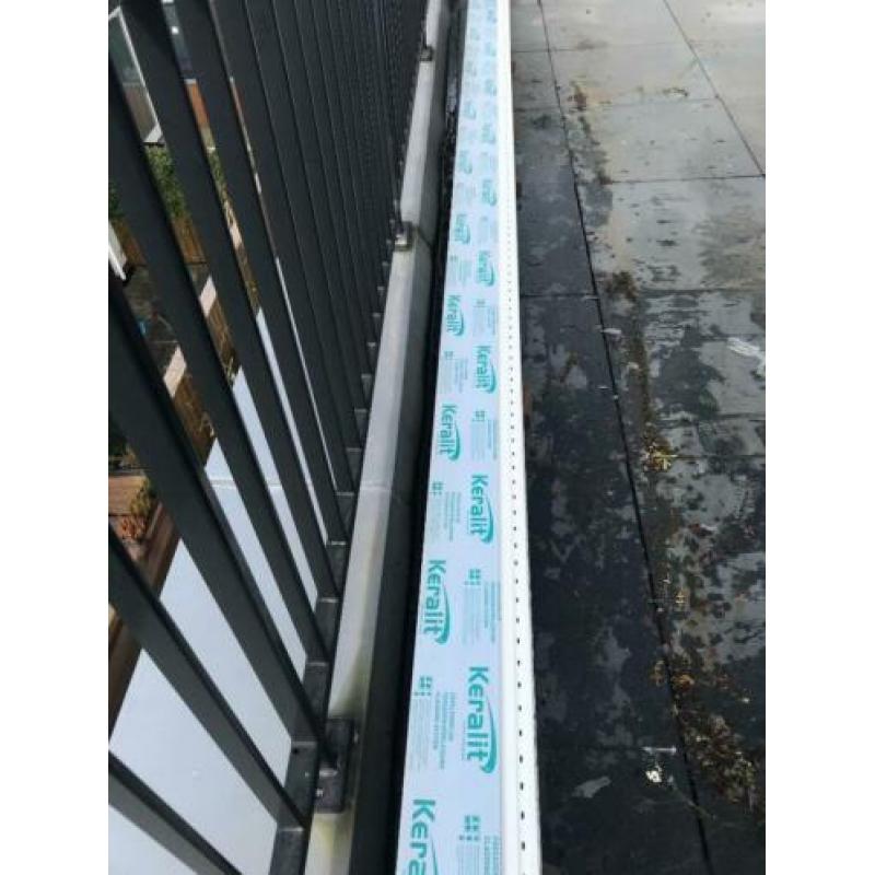 Keralit rabat delen wit 8 stuks van 6 meter x 143 mm