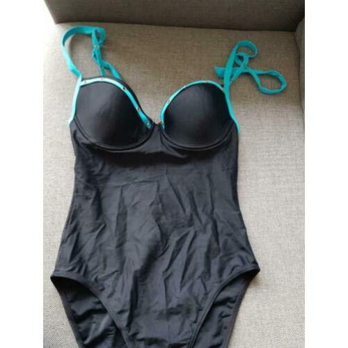 Badpakken en bikini