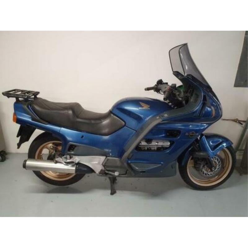 HONDA ST 1100 PAN EUROPEAN CBS ABS TCS (bj 2000)