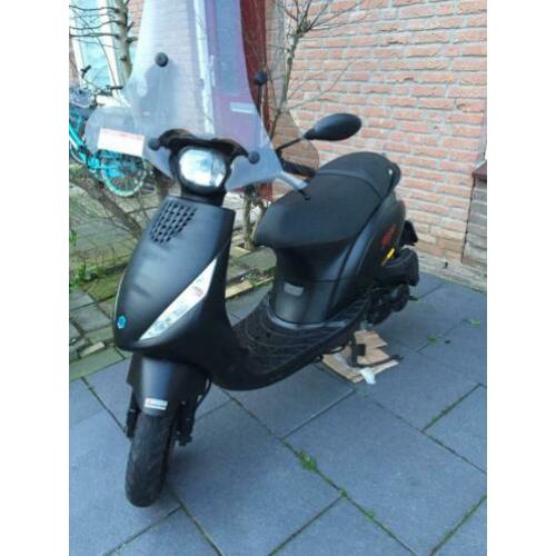 Zip 2000 4T 25KM