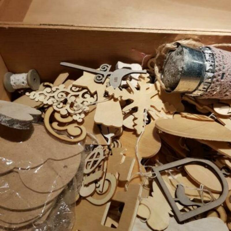 Houten figuurtjes brocante
