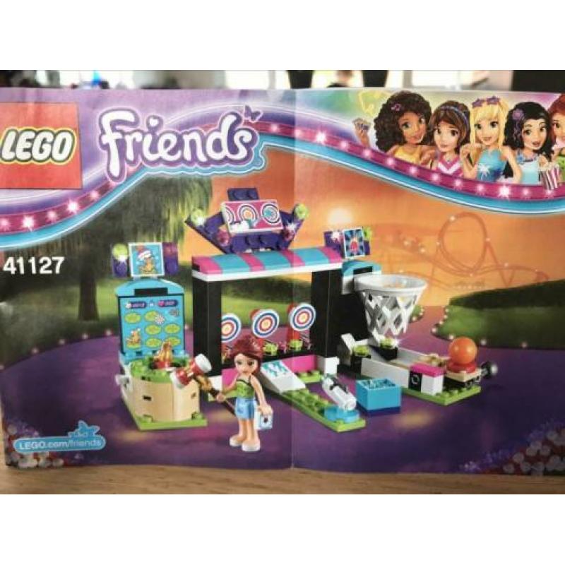 LEGO Friends Pretpark Spelletjeshal - 41127