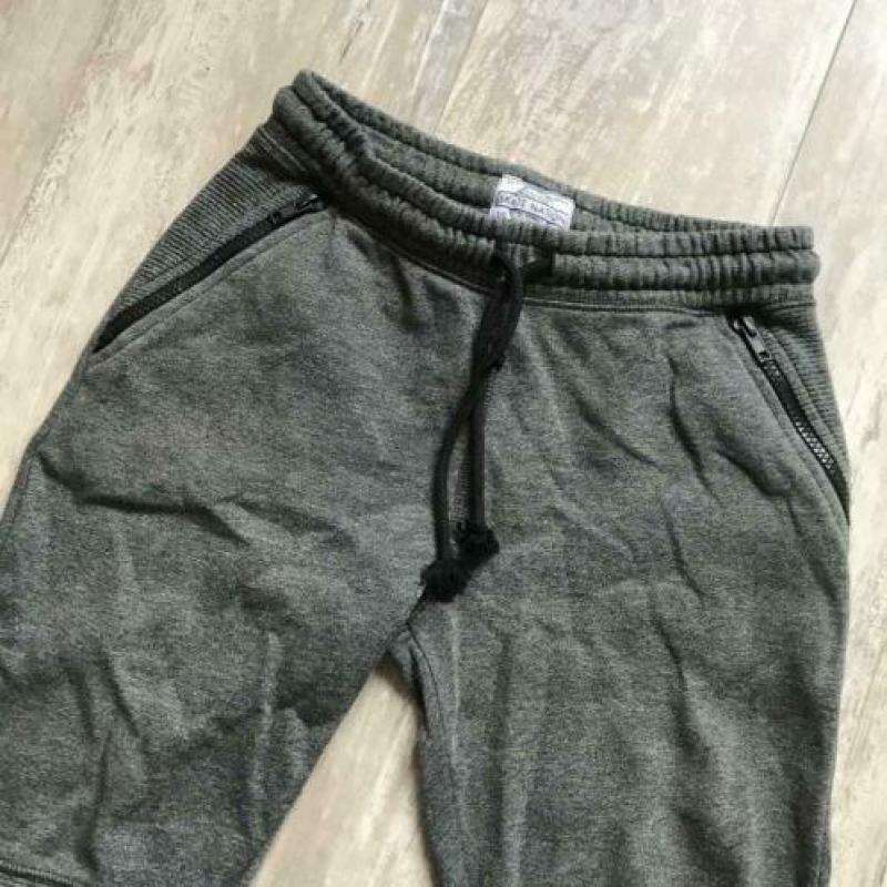 Grijze joggingbroek | C&A | Maat 152