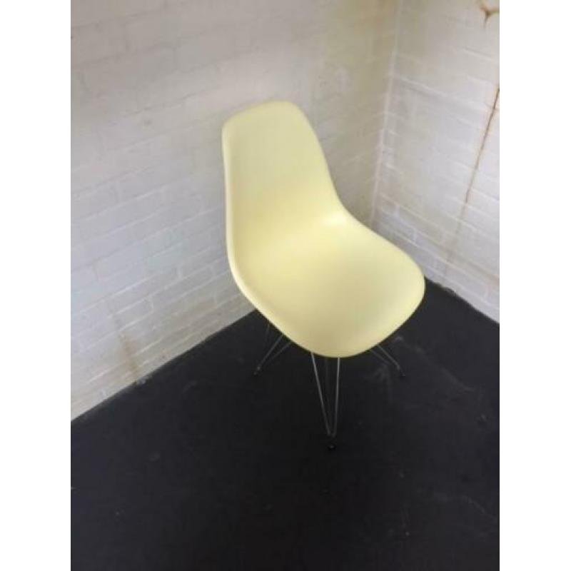 Leuk gele design stoel kunststof zitting | metalen onderstel