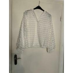 Witte blouse met v hals maat l zara costes franjes blousje