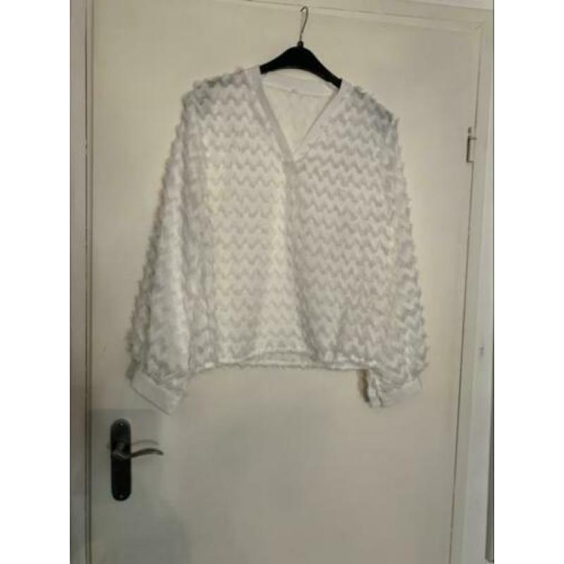 Witte blouse met v hals maat l zara costes franjes blousje