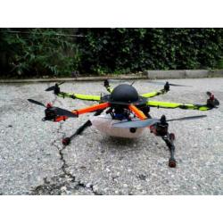 Voerboot - Voerdrone - Vliegende Voedseldroppende Drone RTF