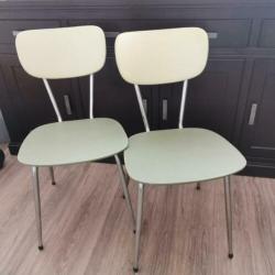 2 Retro mintgroene stoeltjes buizen frame