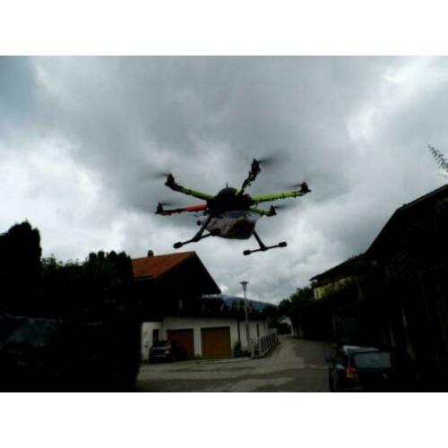 Voerboot - Voerdrone - Vliegende Voedseldroppende Drone RTF