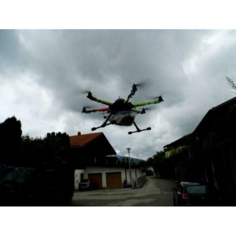 Voerboot - Voerdrone - Vliegende Voedseldroppende Drone RTF