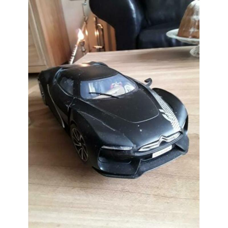 GT BY CITROEN in zeldzaam matzwart.