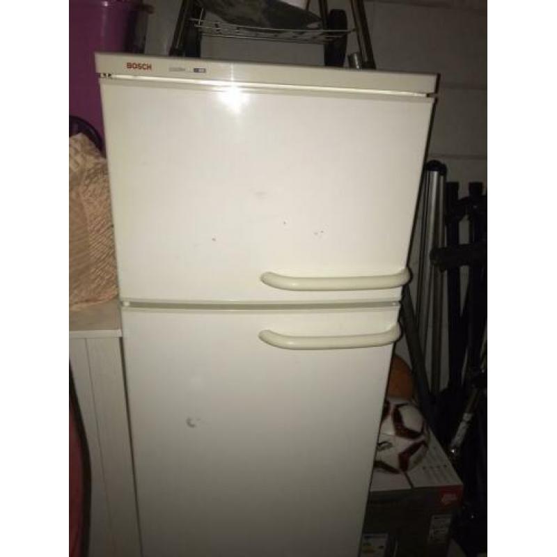 Te koop koelkast met vriezer
